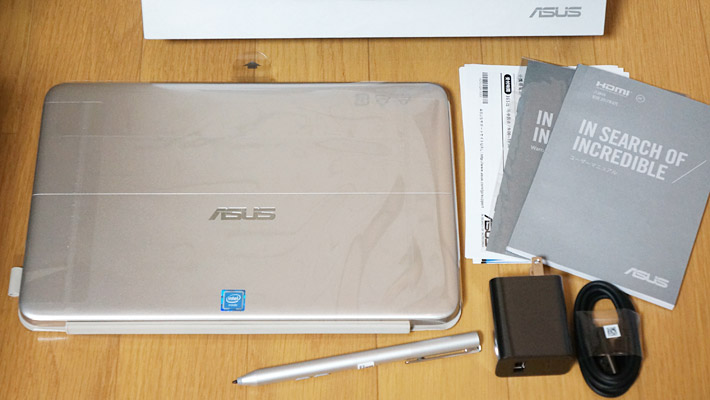 「ASUS TransBook mini H103HAF」の同梱物はこちらのようになっています。